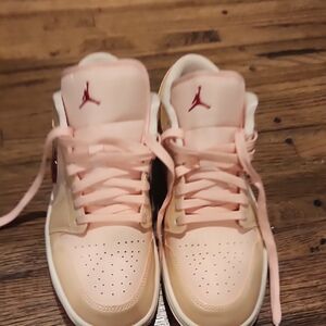Nike Air Jordan 1 Retro Low Se Valentine Womens Sz 11.5 [HF3174-600]